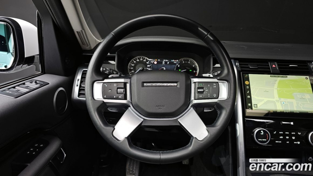 Land Rover Discovery 2.0 P300 SE, 2023