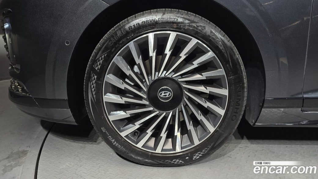 Hyundai Grandeur 2,5 Gasoline 2WD, 2023