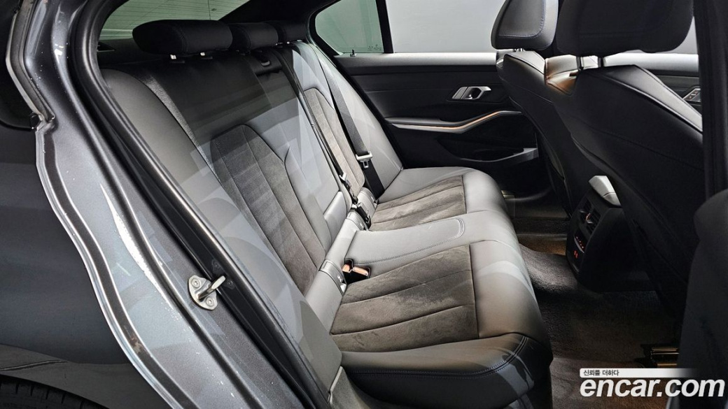 BMW 3-Series 320i M Sport, 2022