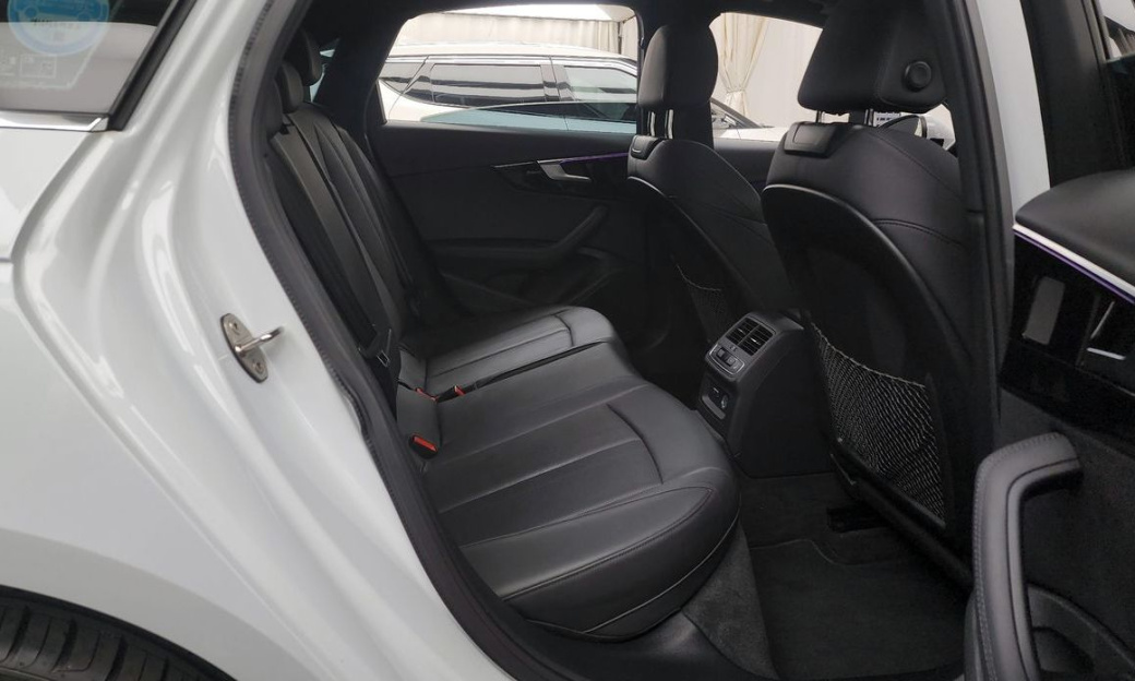Audi A4 45 TFSI Quattro Premium, 2021