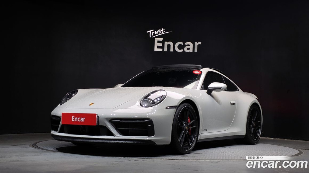 Porsche 911 Carrera GTS, 2023
