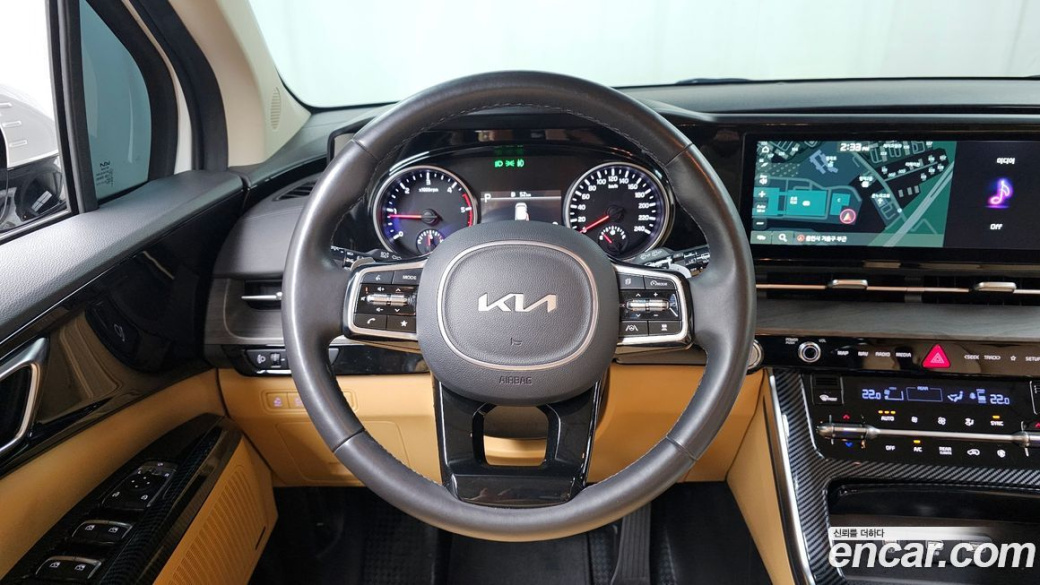 Kia Carnival 7-Seater Outdoor, 2023