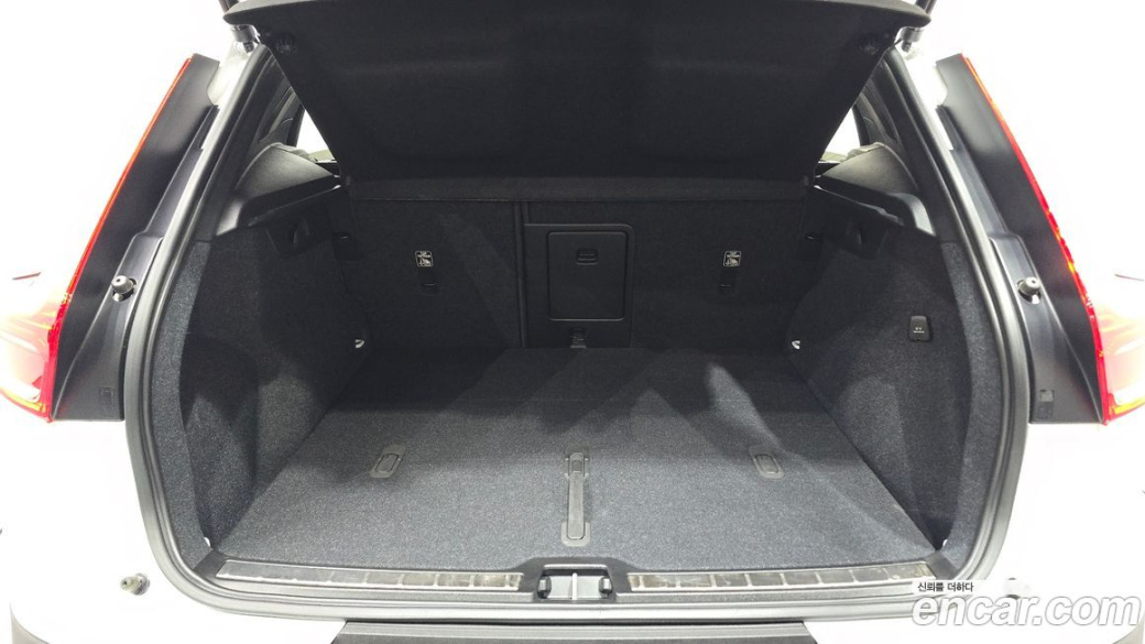 Volvo XC40 B4 Ultimate Bright, 2023