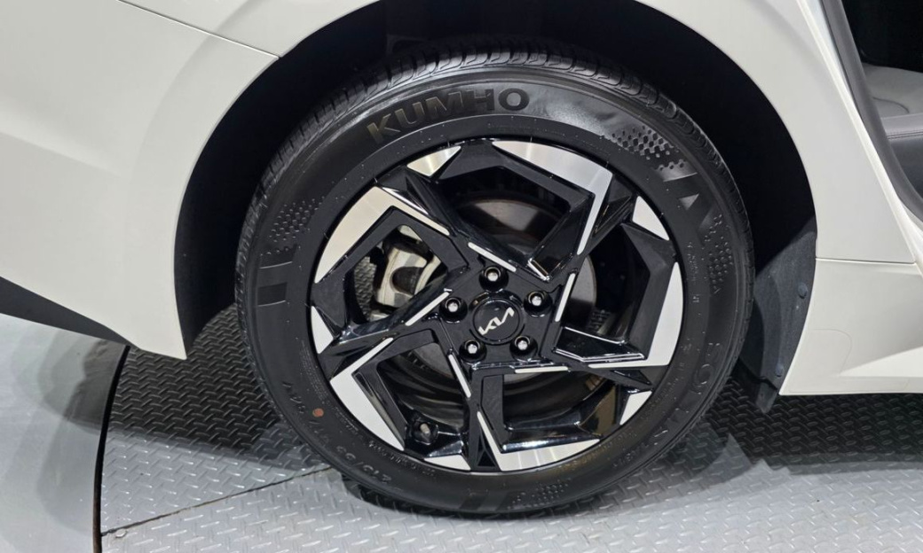 Kia K5 2.0, 2024
