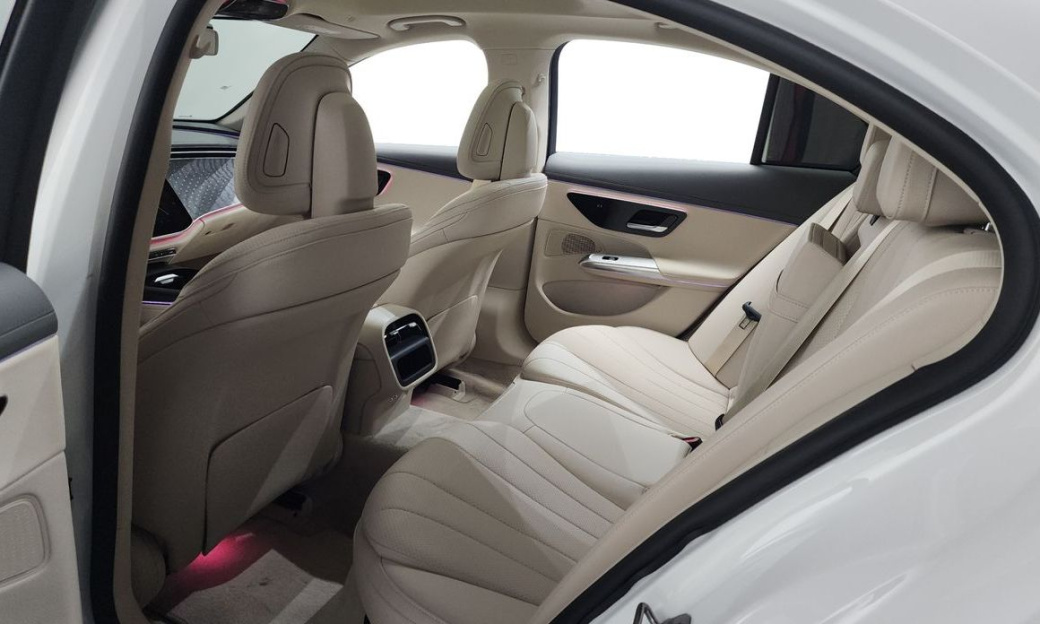 Mercedes-Benz E-Class E220d 4MATIC Exclusive, 2024