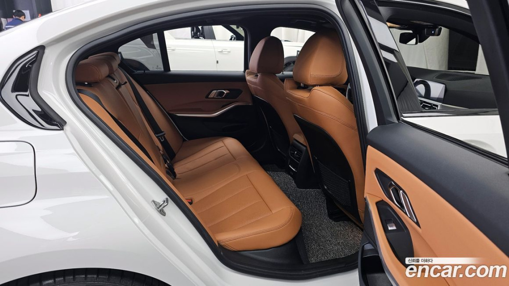 BMW 3-Series 320i M Sport, 2022