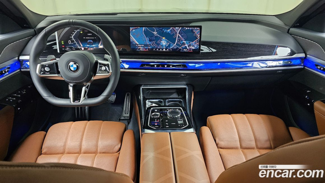 BMW 7-Series 740i xDrive M Sport, 2025