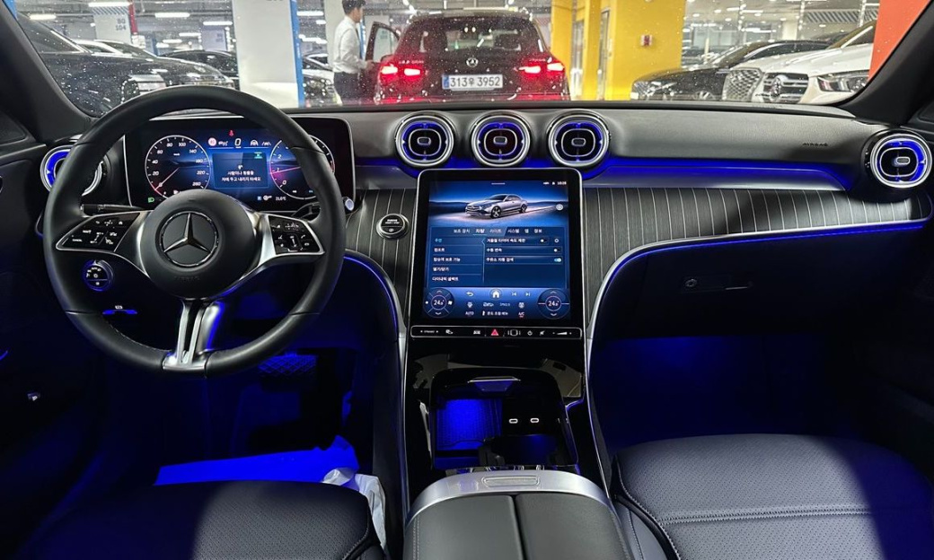 Mercedes-Benz C-Class C200 Avantgarde, 2025