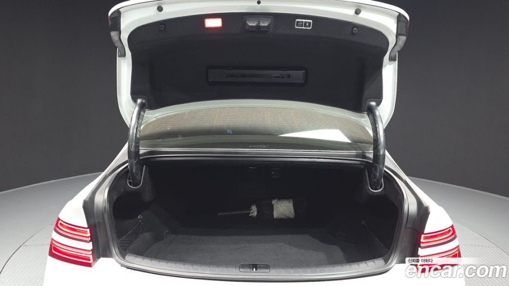 Genesis G80 Gasoline 2.5 Turbo 2WD, 2025