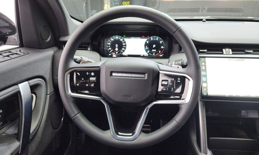 Land Rover Discovery Sport P250 Dynamic SE, 2025