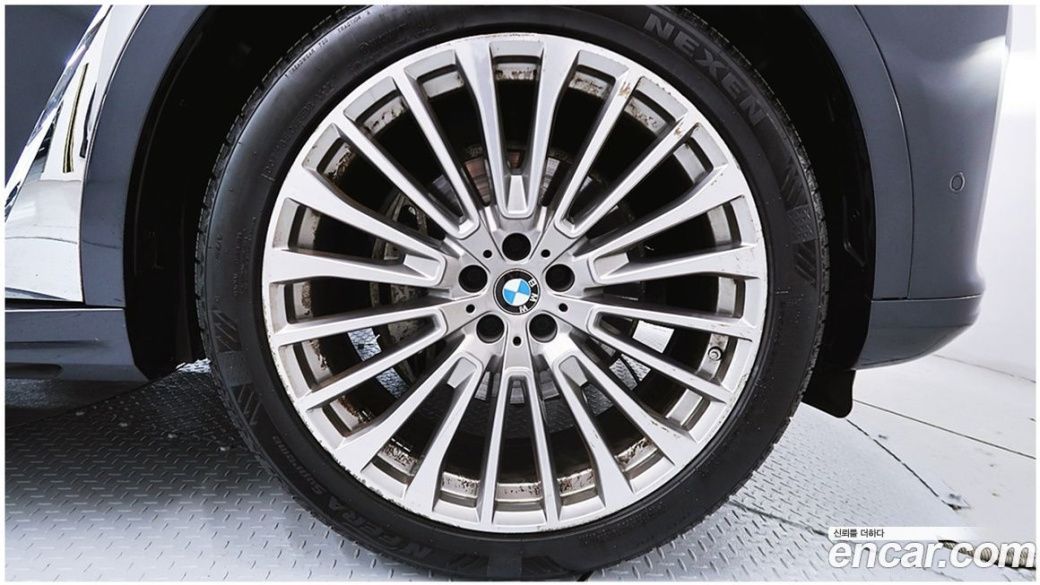 BMW X7 xDrive 40i Design Pure Excellence 6-Seater, 2022