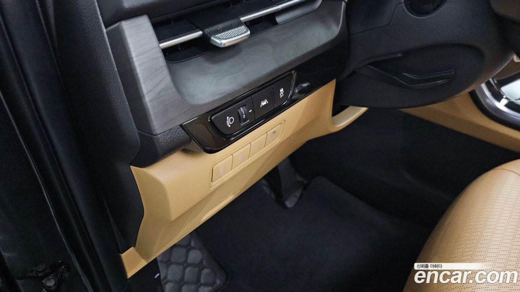 Kia Carnival 9-Seater Signature, 2022