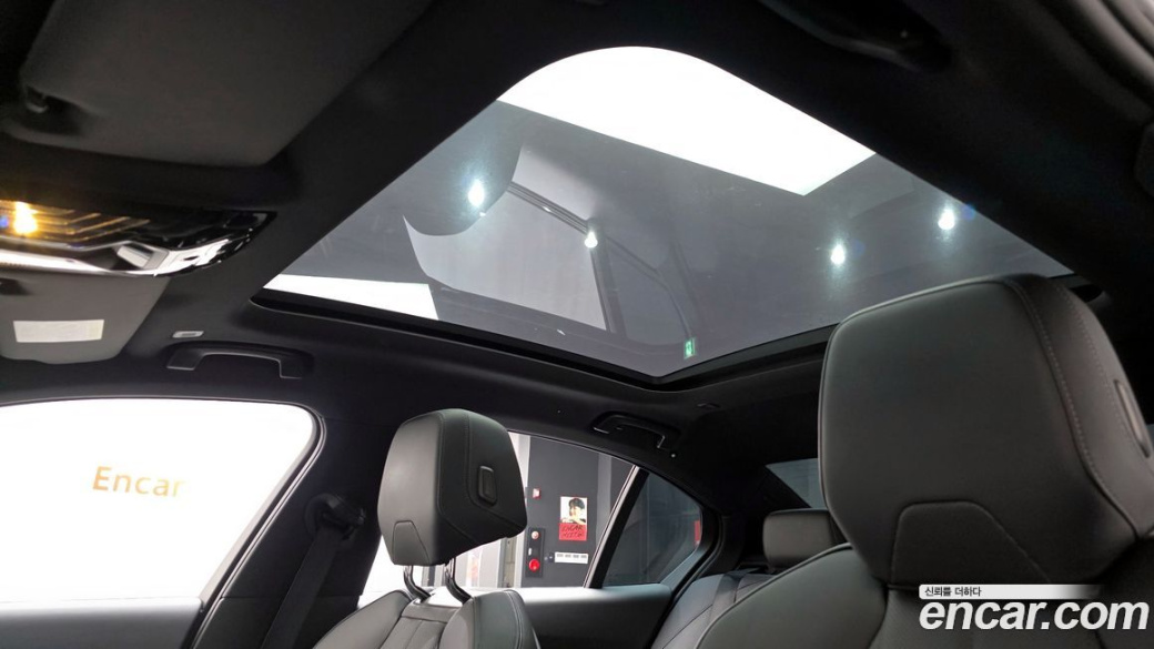 BMW 5-Series 520i M Sport, 2025