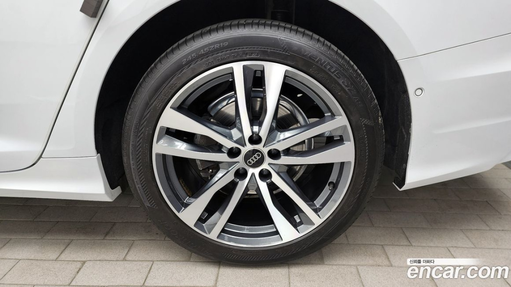 Audi A6 40 TDI Quattro Premium, 2023