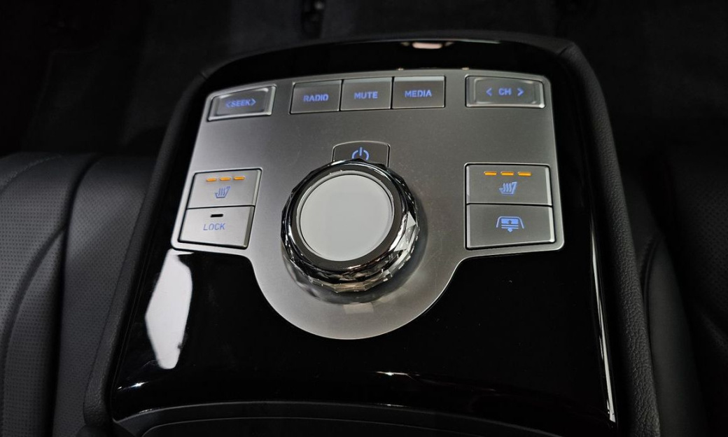 Genesis G80 Gasoline 2.5 Turbo AWD, 2025