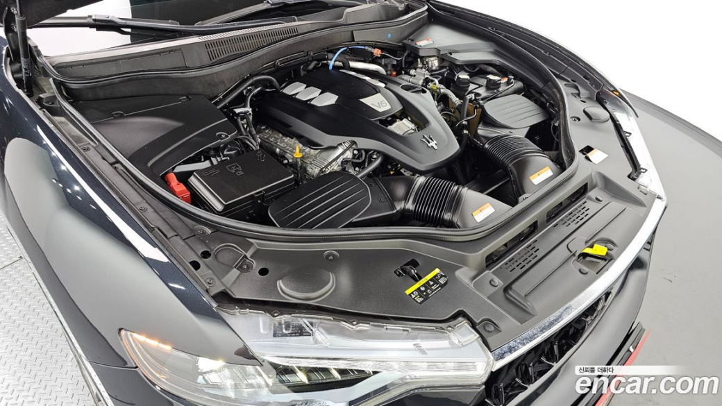 Maserati Levante 3.0 S AWD Modena, 2021