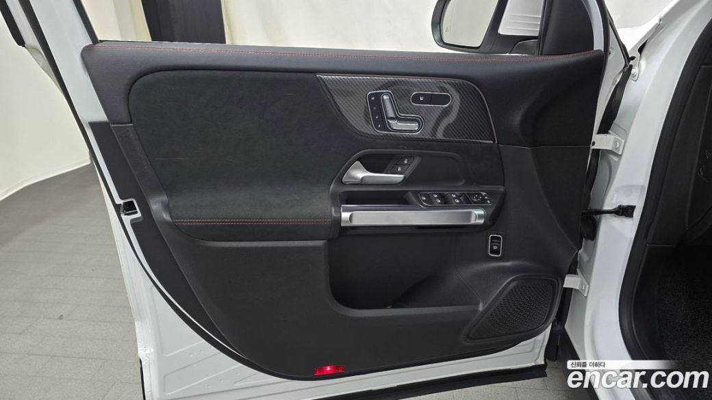 Mercedes-Benz GLB-Class GLB250 4MATIC, 2021
