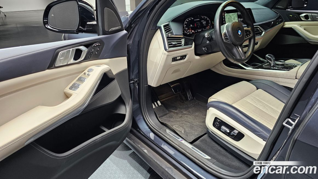 BMW X7 M50i 6STR, 2022