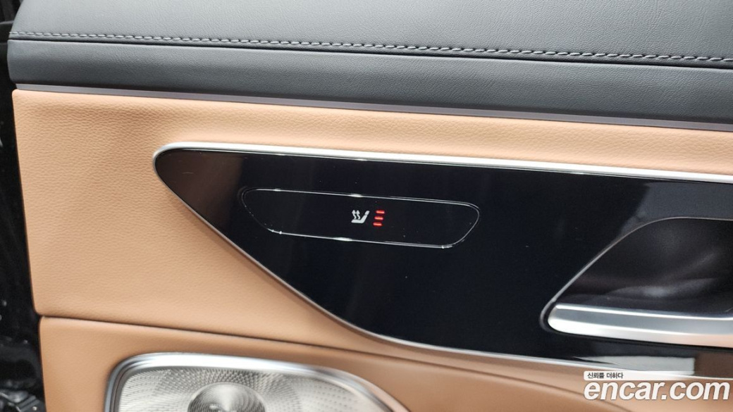 Mercedes-Benz E-Class E300 4MATIC AMG Line, 2025