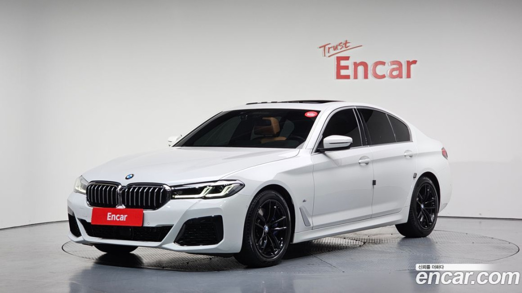 BMW 5-Series 520i M Sport, 2022