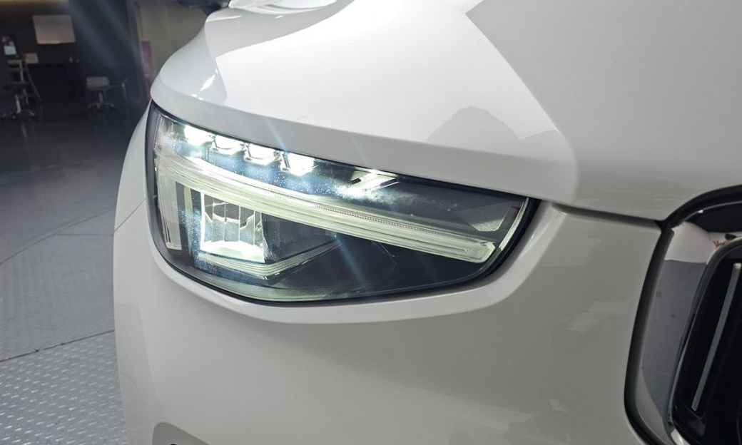 Volvo XC40 B4 Ultimate Bright, 2023