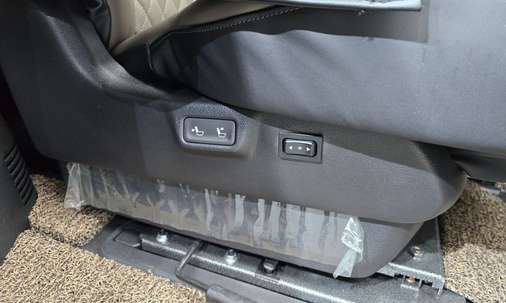 Kia Carnival 9-Seater Noblesse, 2024