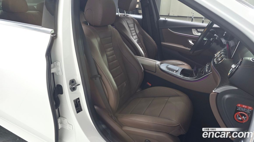 Mercedes-Benz E-Class E250 AMG Line, 2023