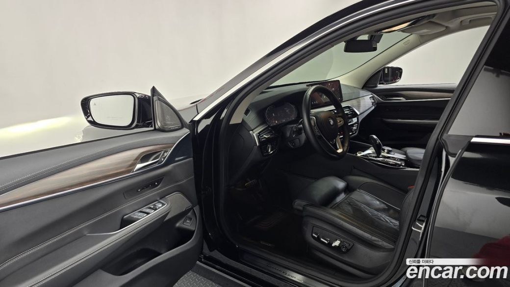 BMW Gran Turismo 630i xDrive Luxury, 2024
