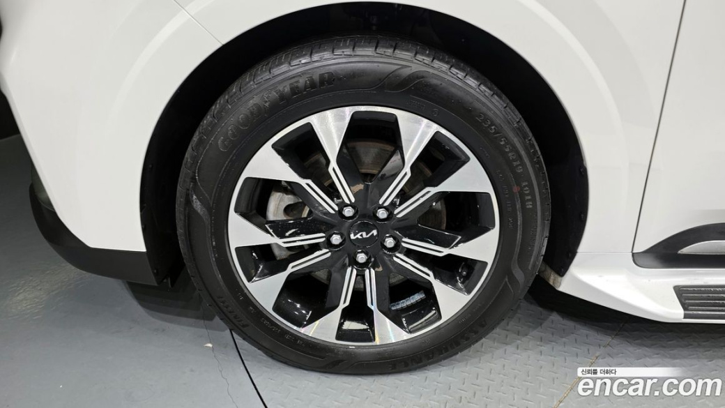 Kia Carnival 9-Seater Noblesse, 2022