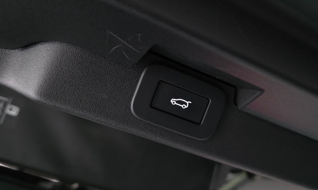 Land Rover Discovery D300 Dynamic HSE, 2024