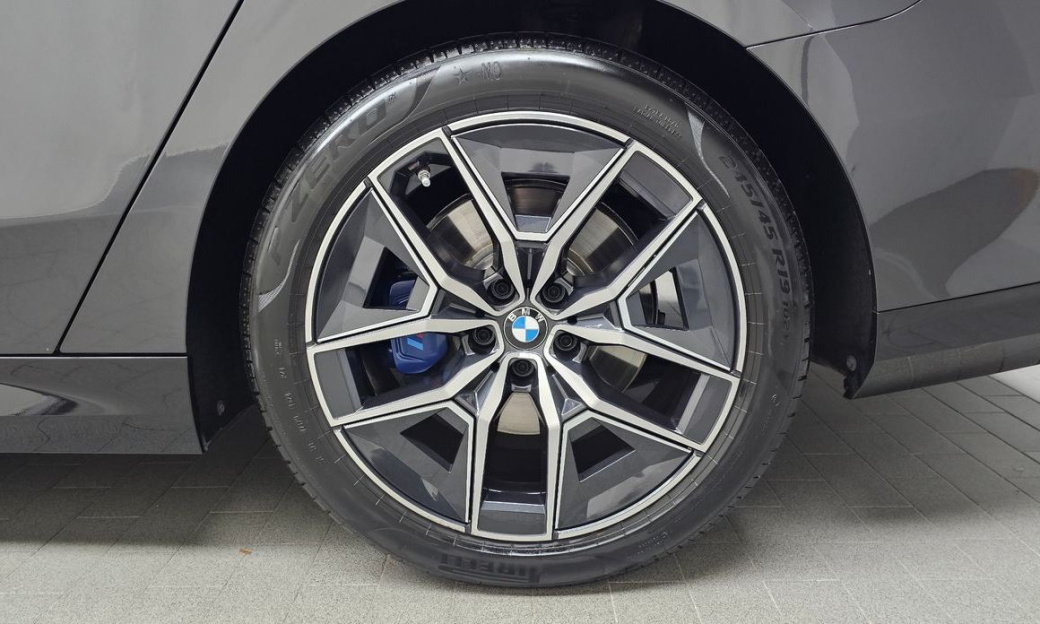 BMW 5-Series 520i M Sport, 2024