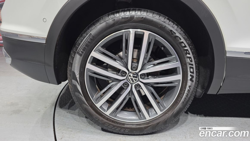 Volkswagen Tiguan 2.0 TDI Prestige, 2023