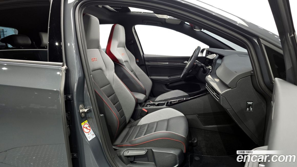 Volkswagen Golf 2.0 GTI, 2024