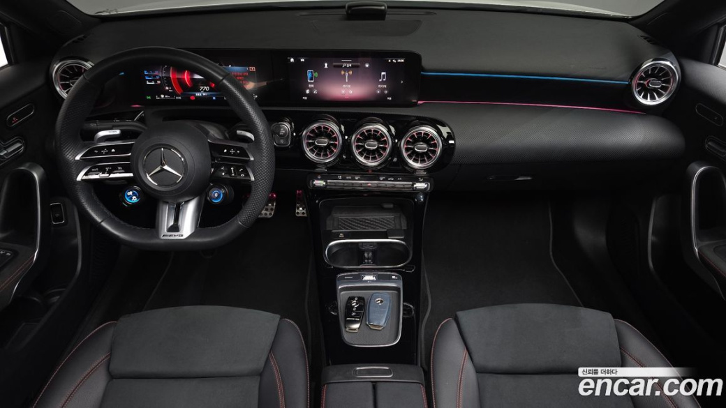 Mercedes-Benz A-Class AMG A35 4MATIC Sedan, 2024