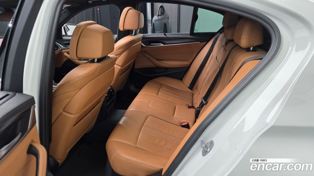 BMW 5-Series 520i M Sport, 2023