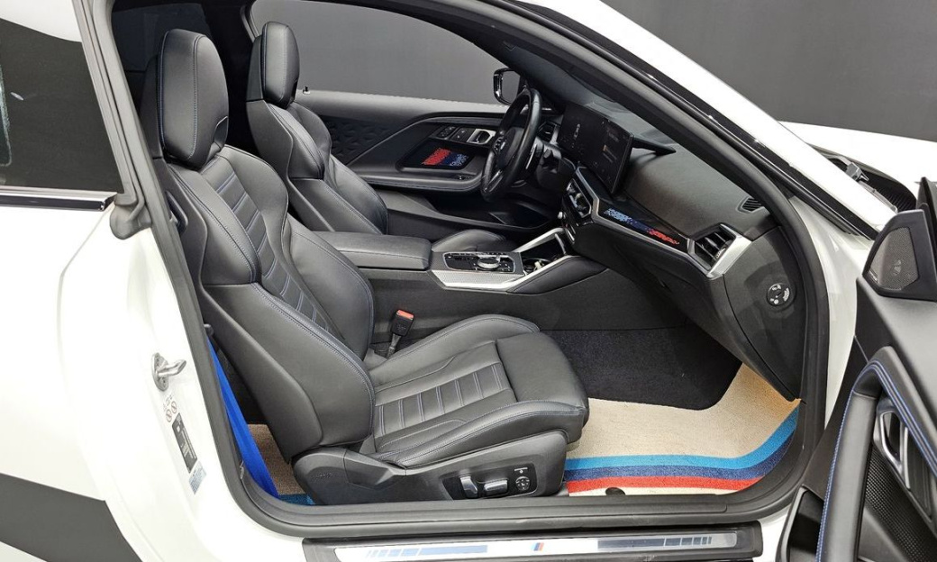 BMW 2-Series M240i xDrive Coupe, 2024