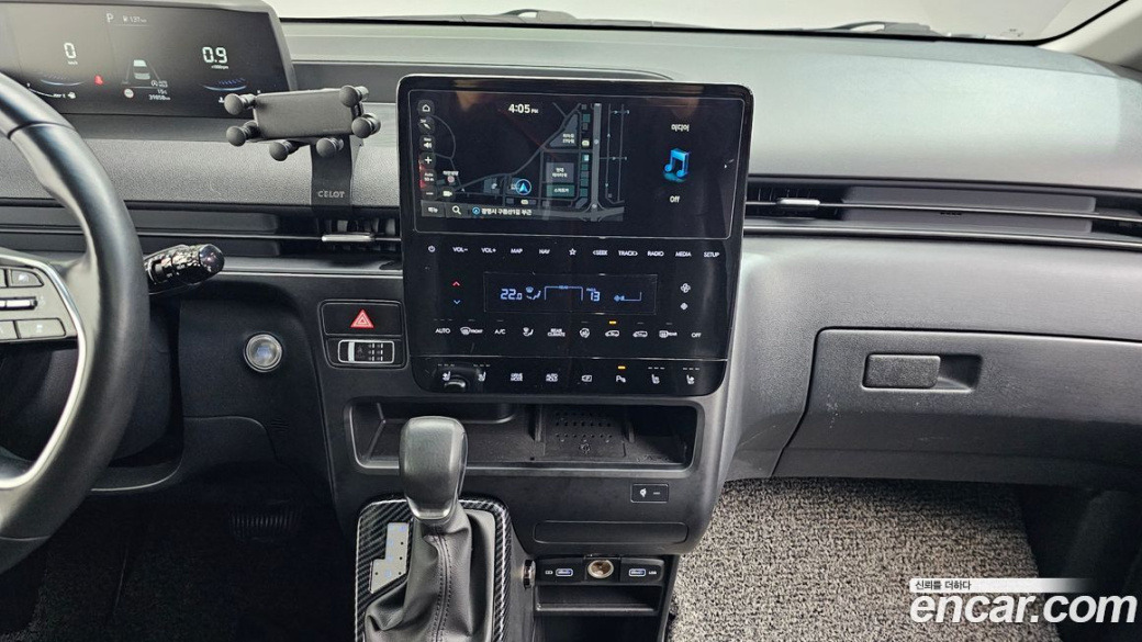 Hyundai Staria 4WD Tourer 9-Seater, 2023