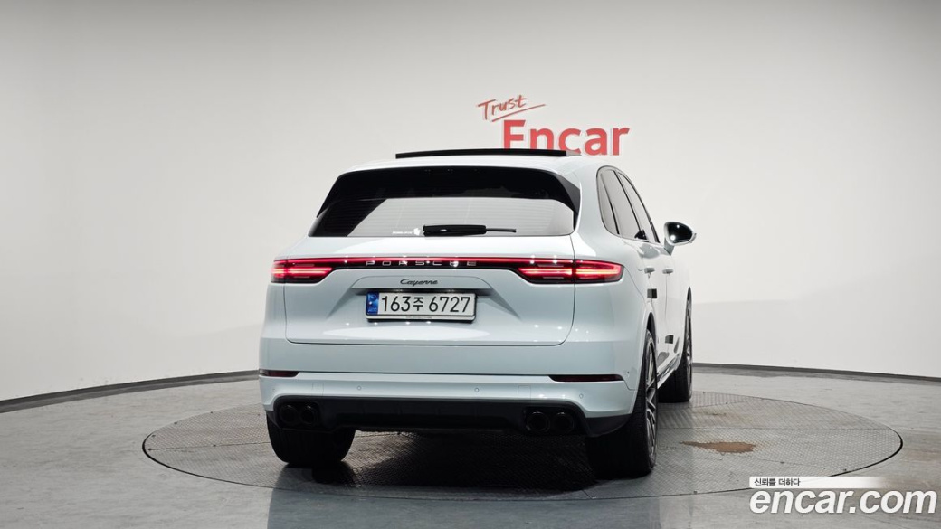 Porsche Cayenne 3.0 PLATINUM EDITION, 2022