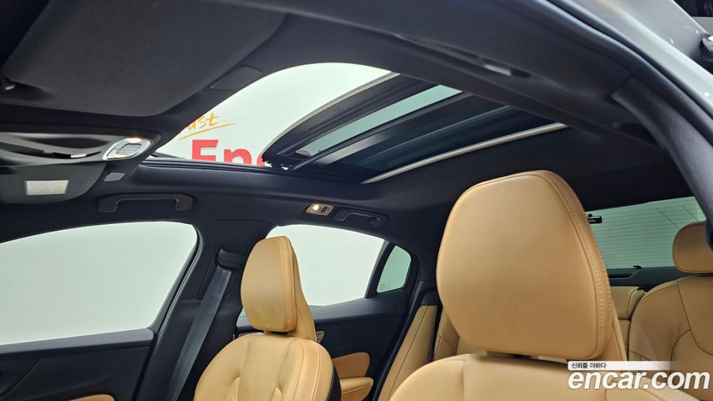 Volvo S60 B5 Inscription, 2022