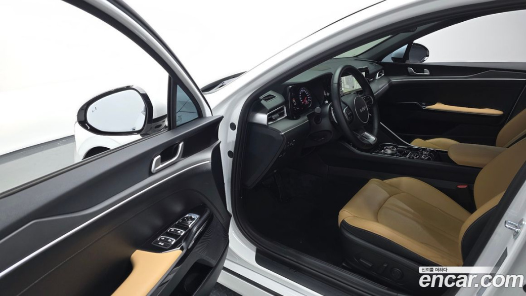 Kia K5 2.0, 2023