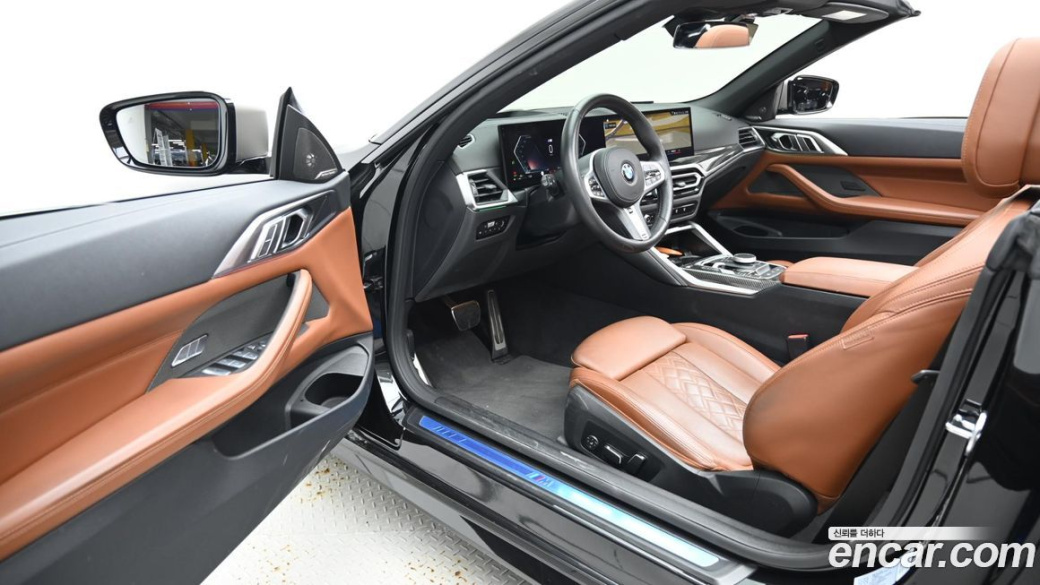BMW 4-Series M440i xDrive Convertible, 2024