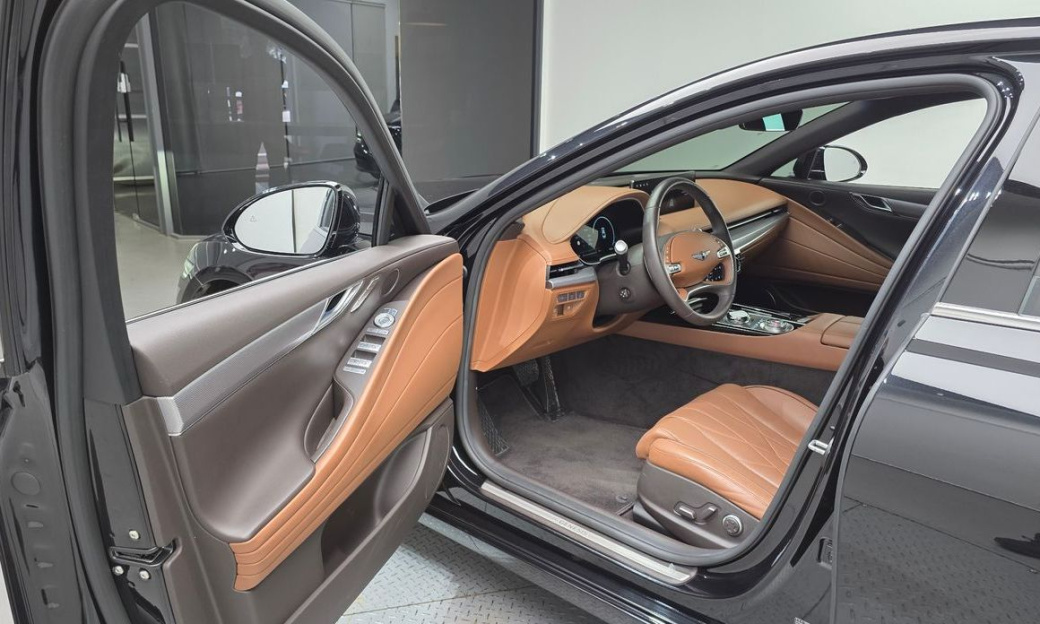 Genesis G80 Gasoline 2.5 Turbo 2WD, 2024
