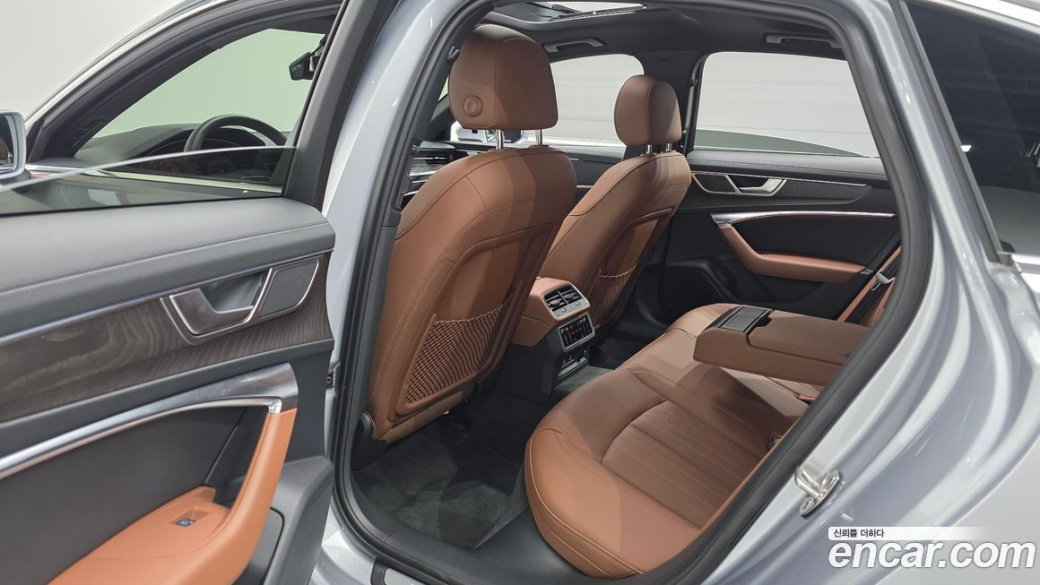 Audi A6 45 TFSI Quattro Premium, 2023
