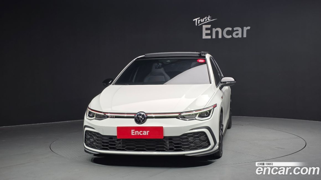 Volkswagen Golf 2.0 GTI, 2024
