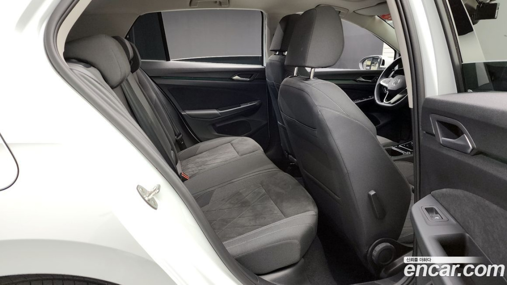 Volkswagen Golf 2.0 TDI Prestige, 2024
