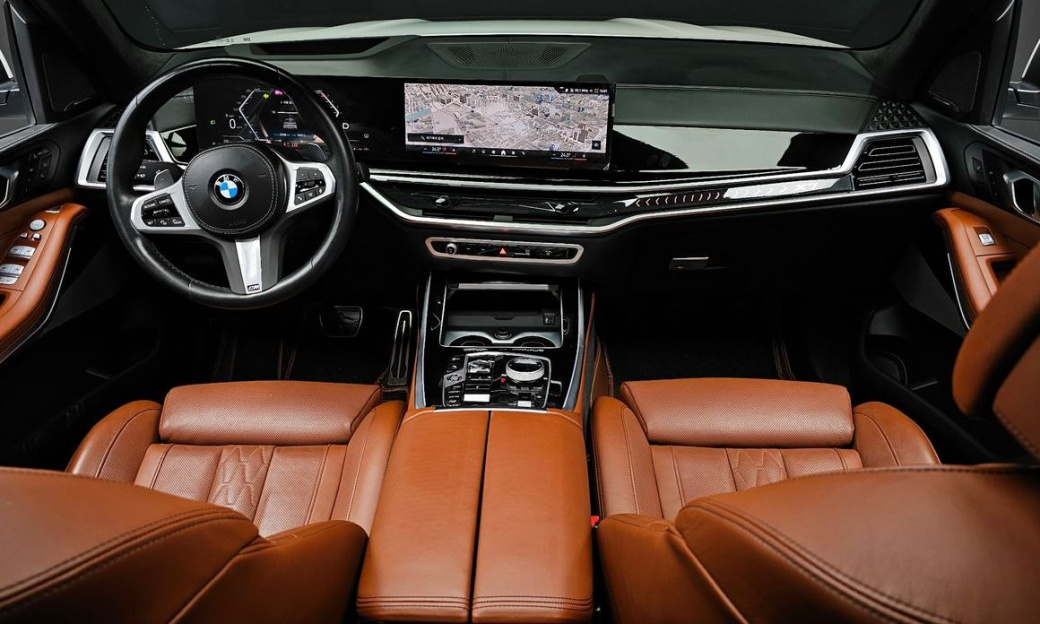 BMW X7 xDrive 40i M Sport 6STR, 2024