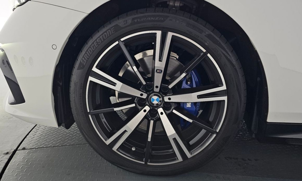 BMW 5-Series 530i xDrive M Sport, 2025