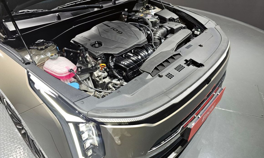 Kia K8 2.5 Gasoline 2WD, 2025