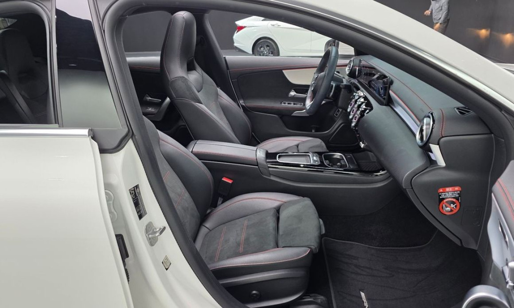 Mercedes-Benz CLA-Class CLA250 4MATIC, 2024
