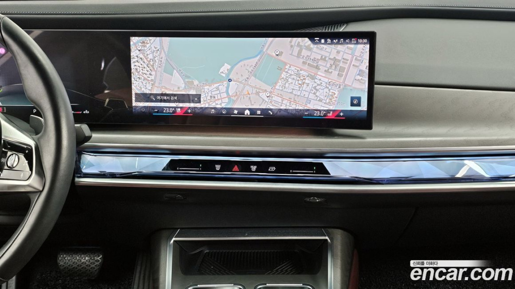 BMW 7-Series 740i sDrive Design Pure Excellence, 2023